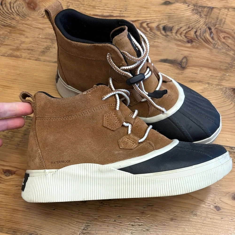 Sorel Brown and Black Waterproof Winter Rain Boots